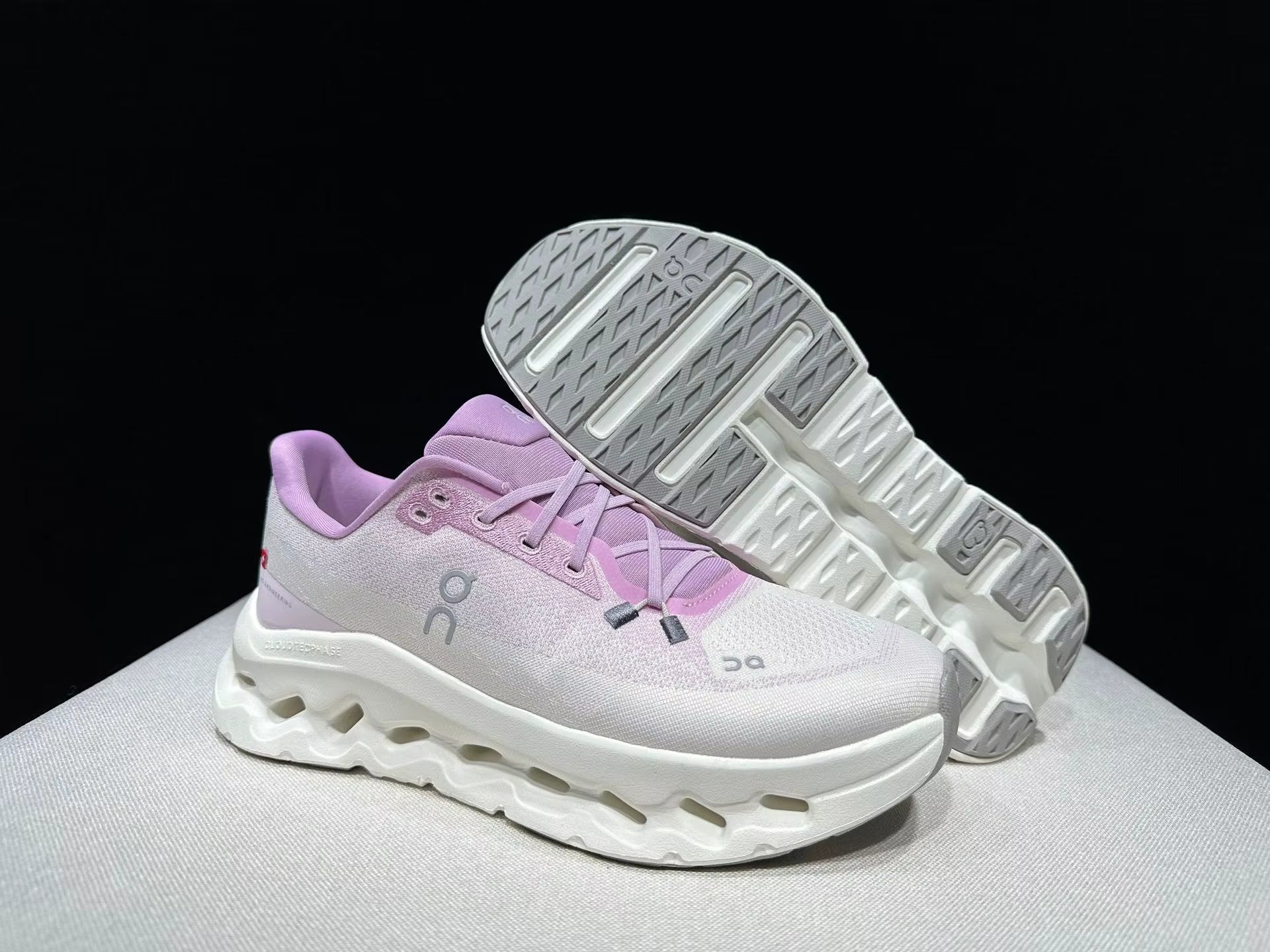 Lightweight Cushioned Running Shoes for Couples - Casual Sports Sneakers for Daily Outdoor Use